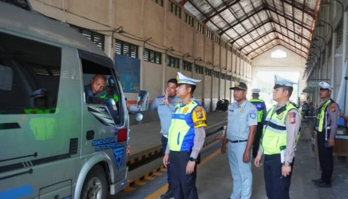 Satlantas Polres Rokan Hilir Gelar Tes Alkohol dan Ramp Check Kendaraan