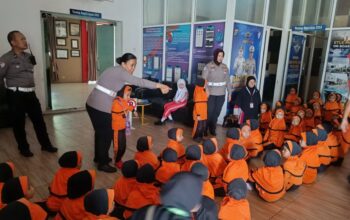 Ditlantas Polda Riau Tanamkan Kesadaran Tertib Lalu Lintas Sejak Dini