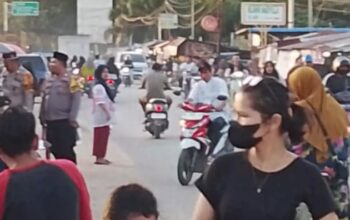 Polsek Tapung Hulu Urai Kemacetan Parah di Pasar Sukaramai