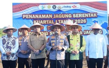 Kapolda Riau Ikuti Penanaman Jagung Serentak, Produksi Naik 385 Persen