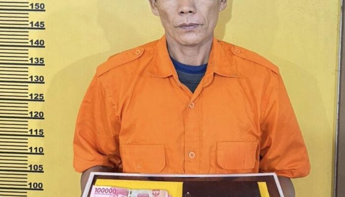 Digerebek Saat Subuh, Petugas Amankan 12 Paket sabu